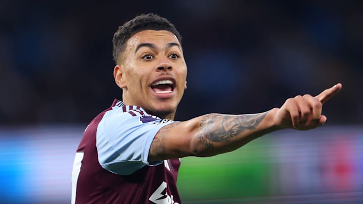 Morgan Rogers et ses coéquipiers affronteront Manchester United.