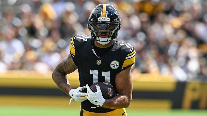 Sep 13, 2026; Pittsburgh, Pennsylvania, USA; Pittsburgh Steelers wide receiver Michael Pittman Jr. (11) runs following a catch against the Atlanta Falcons during the first quarter at Acrisure Stadium. Mandatory Credit: Barry Reeger-Imagn Images Sep 13, 2026; Pittsburgh, Pennsylvania, USA; Pittsburgh Steelers wide receiver Michael Pittman Jr. (11) runs following a catch against the Atlanta Falcons during the first quarter at Acrisure Stadium. Mandatory Credit: Barry Reeger-Imagn Images