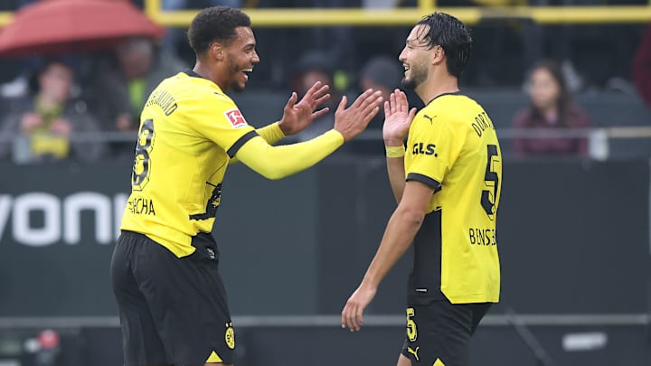 Gut war die Laune bei Felix Nmecha und Ramy Bensebaini nicht immer