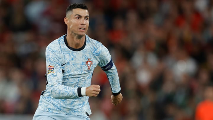 Cristiano Ronaldo disputó un partido con la selección de Portugal, luego de enterarse de la muerte de su padre