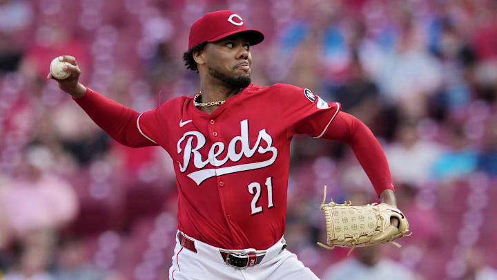 Milwaukee Brewers v Cincinnati Reds Milwaukee Brewers v Cincinnati Reds