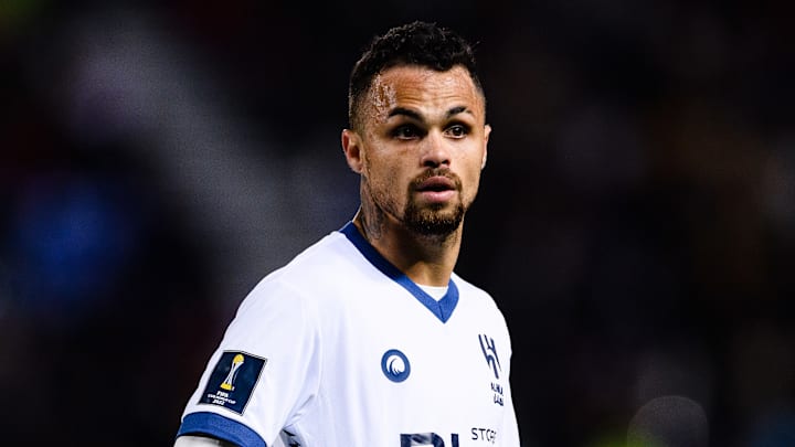 Michael segue na mira de dois gigantes do futebol brasileiro Michael segue na mira de dois gigantes do futebol brasileiro