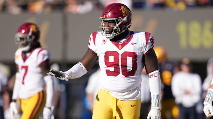 Oct 28, 2023; Berkeley, California, USA; USC Trojans defensive lineman Bear Alexander (90) gestures during the third quarter against the California Golden Bears at California Memorial Stadium. Mandatory Credit: Darren Yamashita-Imagn Images