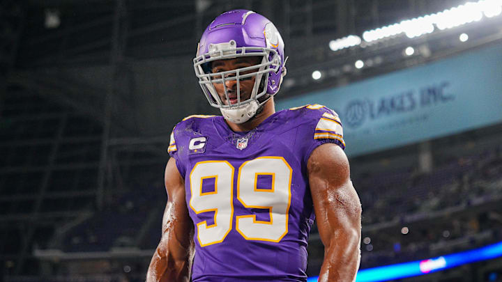 Nov 27, 2023; Minneapolis, Minnesota, USA; Minnesota Vikings linebacker Danielle Hunter (99) warms