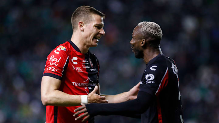 La dupla Julio Furch y Julián Quiñones ha puesto a soñar al Atlas.