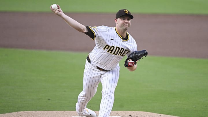 Sep 27, 2025; San Diego, California, USA; San Diego Padres starting pitcher Michael King (34) delivers during the first inning against the Arizona Diamondbacks at Petco Park. Mandatory Credit: Denis Poroy-Imagn Images Sep 27, 2025; San Diego, California, USA; San Diego Padres starting pitcher Michael King (34) delivers during the first inning against the Arizona Diamondbacks at Petco Park. Mandatory Credit: Denis Poroy-Imagn Images