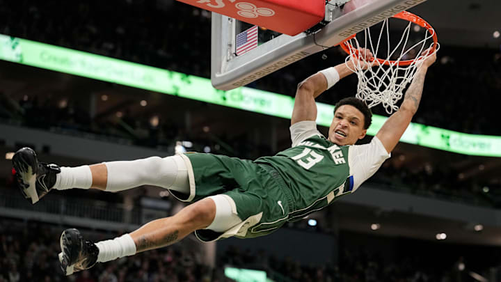 Sacramento Kings v Milwaukee Bucks Sacramento Kings v Milwaukee Bucks