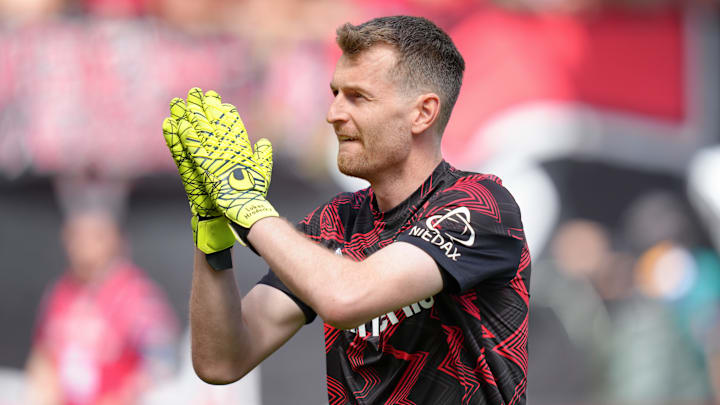 Lukas Hradecky verlässt Bayer 04 Leverkusen