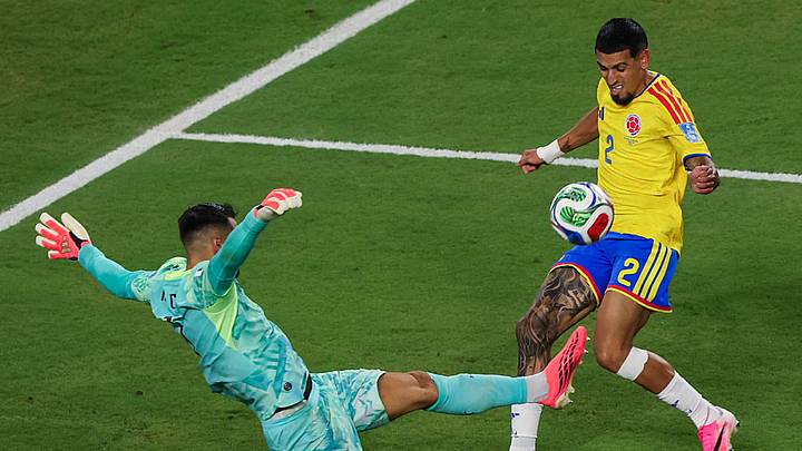 Colombia v Portugal