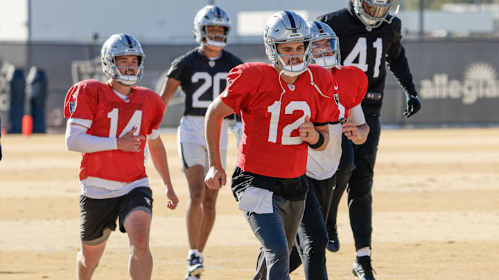 Las Vegas Raiders Quarterbacks Working Hard at Practice
