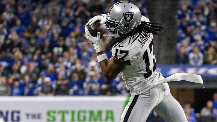 Dec 31, 2023; Indianapolis, Indiana, USA; Las Vegas Raiders wide receiver Davante Adams (17) catches a ball in the second half against the Indianapolis Colts at Lucas Oil Stadium. Mandatory Credit: Trevor Ruszkowski-USA TODAY Sports Dec 31, 2023; Indianapolis, Indiana, USA; Las Vegas Raiders wide receiver Davante Adams (17) catches a ball in the second half against the Indianapolis Colts at Lucas Oil Stadium. Mandatory Credit: Trevor Ruszkowski-USA TODAY Sports