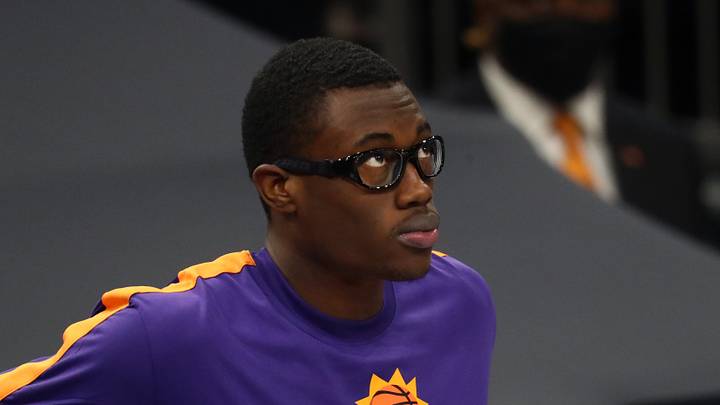 Dec 18, 2020; Phoenix, Arizona, USA; Phoenix Suns forward Jalen Smith (10) against the Los Angeles Lakers during a preseason game at Phoenix Suns Arena. Mandatory Credit: Mark J. Rebilas-USA TODAY Sports Dec 18, 2020; Phoenix, Arizona, USA; Phoenix Suns forward Jalen Smith (10) against the Los Angeles Lakers during a preseason game at Phoenix Suns Arena. Mandatory Credit: Mark J. Rebilas-USA TODAY Sports
