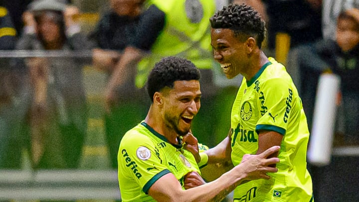 Murilo deve voltar ao dérbi e pode ser titular, enquanto Estêvão está garantido entre os 11