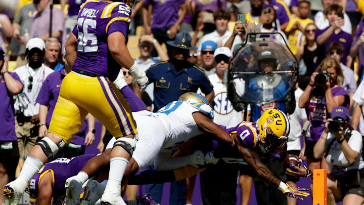 UCLA v LSU