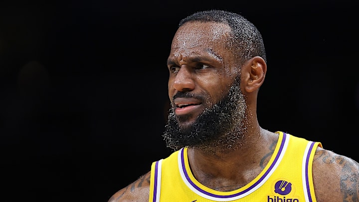 Los Angeles Lakers v Atlanta Hawks