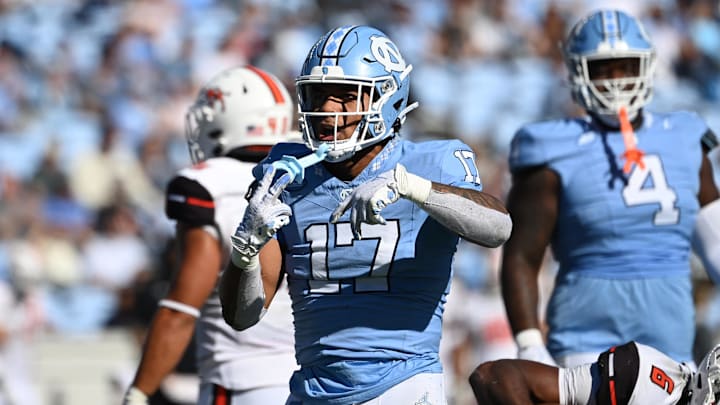 Nov 4, 2023; Chapel Hill, North Carolina, USA; North Carolina Tar Heels linebacker Amare Campbell (17) reacts in the third quarter at Kenan Memorial Stadium. Mandatory Credit: Bob Donnan-Imagn Images