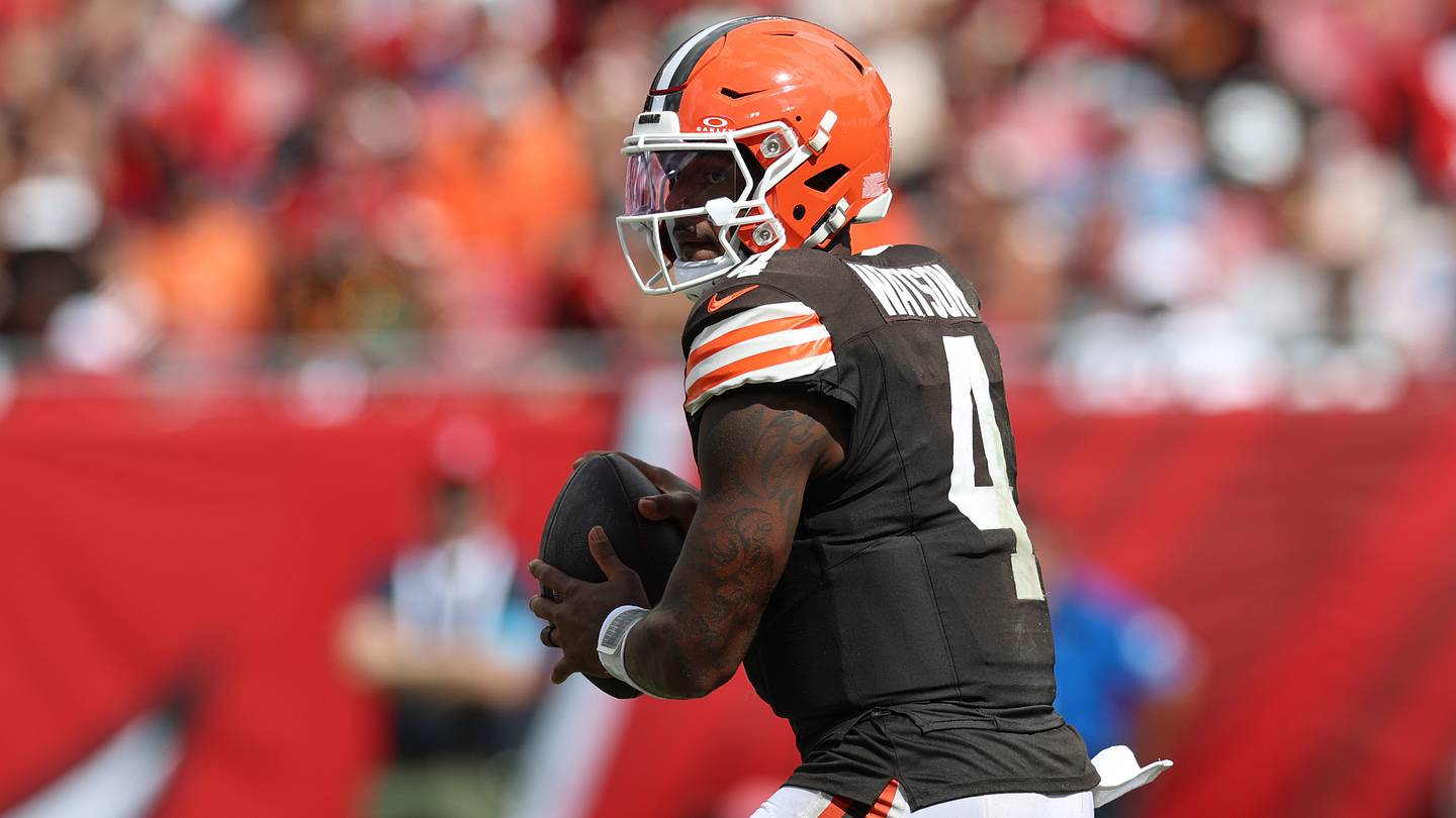 Deshaun Watson May Have Extended Lifespan as Browns Starting Quarterback