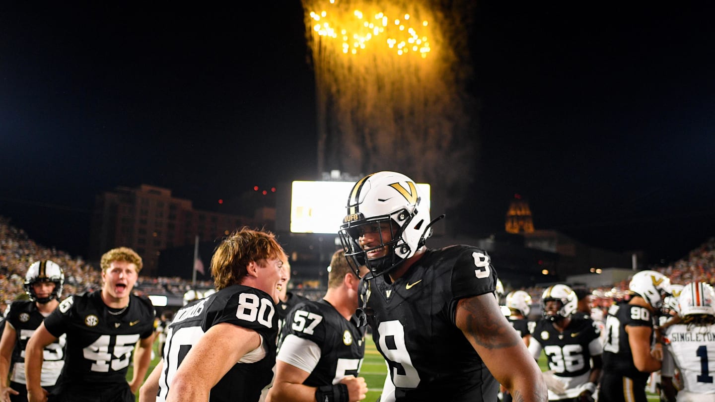 Vanderbilt Football Duo Gets All-SEC Honors: The Anchor