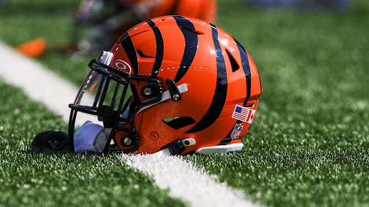 Sep 14, 2025; Cincinnati, Ohio, USA; A general view of the helmet of Cincinnati Bengals running back Chase Brown (30) during warmups before the game against the Jacksonville Jaguars at Paycor Stadium. Mandatory Credit: Katie Stratman-Imagn Images Sep 14, 2025; Cincinnati, Ohio, USA; A general view of the helmet of Cincinnati Bengals running back Chase Brown (30) during warmups before the game against the Jacksonville Jaguars at Paycor Stadium. Mandatory Credit: Katie Stratman-Imagn Images