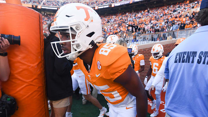 Tennessee wide receiver Nathan Leacock (85) walks onto the field for warm ups 