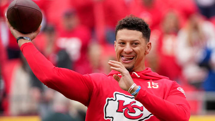 The Kansas City Chiefs and quarterback Patrick Mahomes are favored on Thanksgiving.