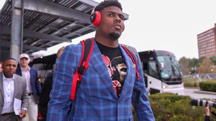 Georgia Bulldogs LB CJ Allen walks into Mercedes-Benz Stadium before the 2025 SEC Championship game.