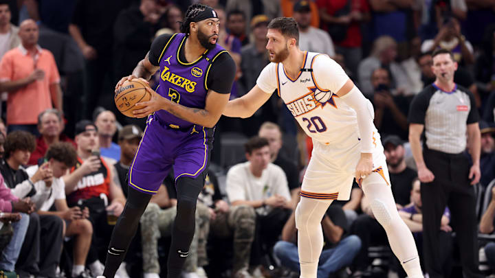 Los Angeles Lakers v Phoenix Suns