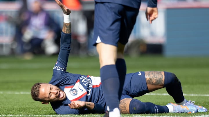 Atacante se lesionou no dia 19 de fevereiro, contra o Lille