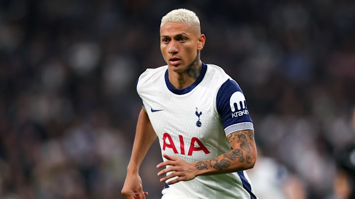 Richarlison não deve retornar ao Brasil em 2025