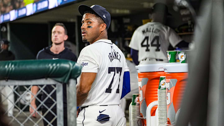 Detroit Tigers second base Andy Ibanez (77) looks up during the Major League Baseball game between the Detroit Tigers and the Tampa Bay Rays at Comerica Park in Detroit on Wednesday, Sept. 25, 2024.