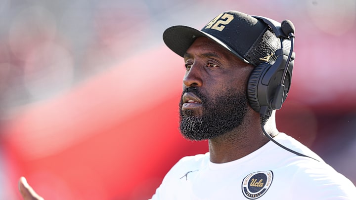 Oct 19, 2024; Piscataway, New Jersey, USA; UCLA Bruins head coach DeShaun Foster reacts during the second half against the Rutgers Scarlet Knights at SHI Stadium. Mandatory Credit: Vincent Carchietta-Imagn Images Oct 19, 2024; Piscataway, New Jersey, USA; UCLA Bruins head coach DeShaun Foster reacts during the second half against the Rutgers Scarlet Knights at SHI Stadium. Mandatory Credit: Vincent Carchietta-Imagn Images