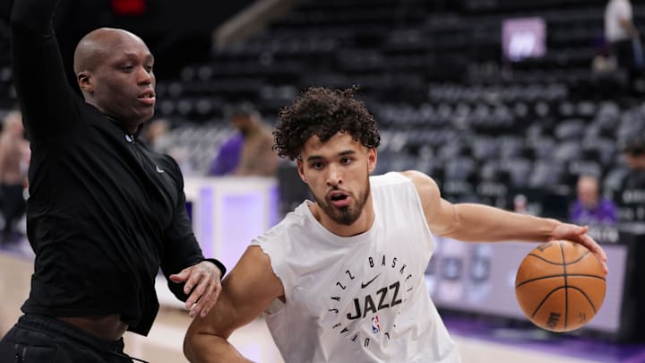 Mar 17, 2025; Salt Lake City, Utah, USA;  Utah Jazz guard Johnny Juzang (33) warms up before the game against the Chicago Bulls at Delta Center. Mandatory Credit: Chris Nicoll-Imagn Images
