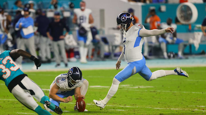Sep 30, 2024; Miami Gardens, Florida, USA; Tennessee Titans place kicker Nick Folk (6) scores a field goal against the Miami Dolphins during the second quarter at Hard Rock Stadium. Mandatory Credit: Sam Navarro-Imagn Images