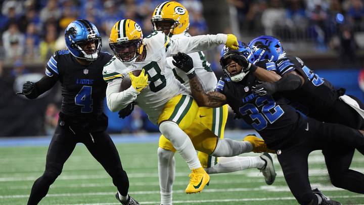 Oct 25, 2026; Detroit, Michigan, USA; Green Bay Packers running back Josh Jacobs (8) runs the ball during the fourth quarter against the Detroit Lions at Ford Field. Oct 25, 2026; Detroit, Michigan, USA; Green Bay Packers running back Josh Jacobs (8) runs the ball during the fourth quarter against the Detroit Lions at Ford Field.