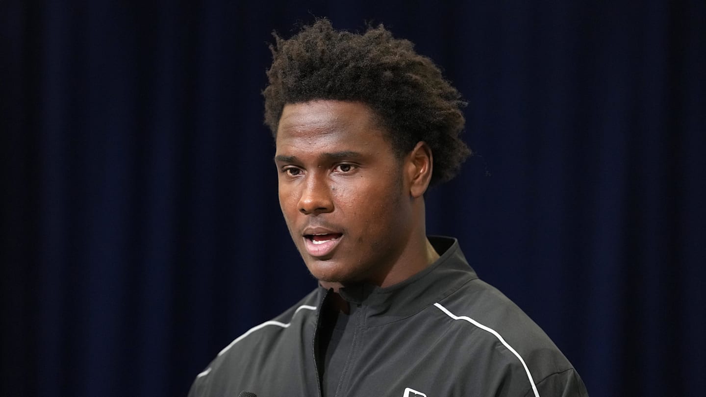 Patriots Draft Profile: Zion Young Provides Edge with Non-Stop Energy