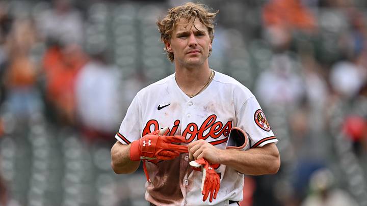 Jul 1, 2026; Baltimore, Maryland, USA; Baltimore Orioles infielder Gunnar Henderson (2) removes his batting glove after lining out to second base to end the eighth inning against the Chicago White Sox at Oriole Park at Camden Yards. Mandatory Credit: Jamie Sabau-Imagn Images Jul 1, 2026; Baltimore, Maryland, USA; Baltimore Orioles infielder Gunnar Henderson (2) removes his batting glove after lining out to second base to end the eighth inning against the Chicago White Sox at Oriole Park at Camden Yards. Mandatory Credit: Jamie Sabau-Imagn Images