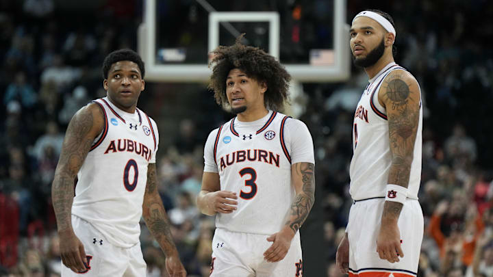 Auburn Tigers guard Tre Donaldson (3) 