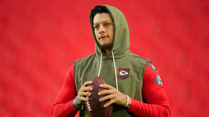 Oct 27, 2025; Kansas City, Missouri, USA; Kansas City Chiefs quarterback Patrick Mahomes (15) looks on during warmups prior to the game against the Washington Commanders at GEHA Field at Arrowhead Stadium. Mandatory Credit: Jay Biggerstaff-Imagn Images Oct 27, 2025; Kansas City, Missouri, USA; Kansas City Chiefs quarterback Patrick Mahomes (15) looks on during warmups prior to the game against the Washington Commanders at GEHA Field at Arrowhead Stadium. Mandatory Credit: Jay Biggerstaff-Imagn Images