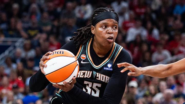 Jonquel Jones and the Liberty are home favorites against the Sky.