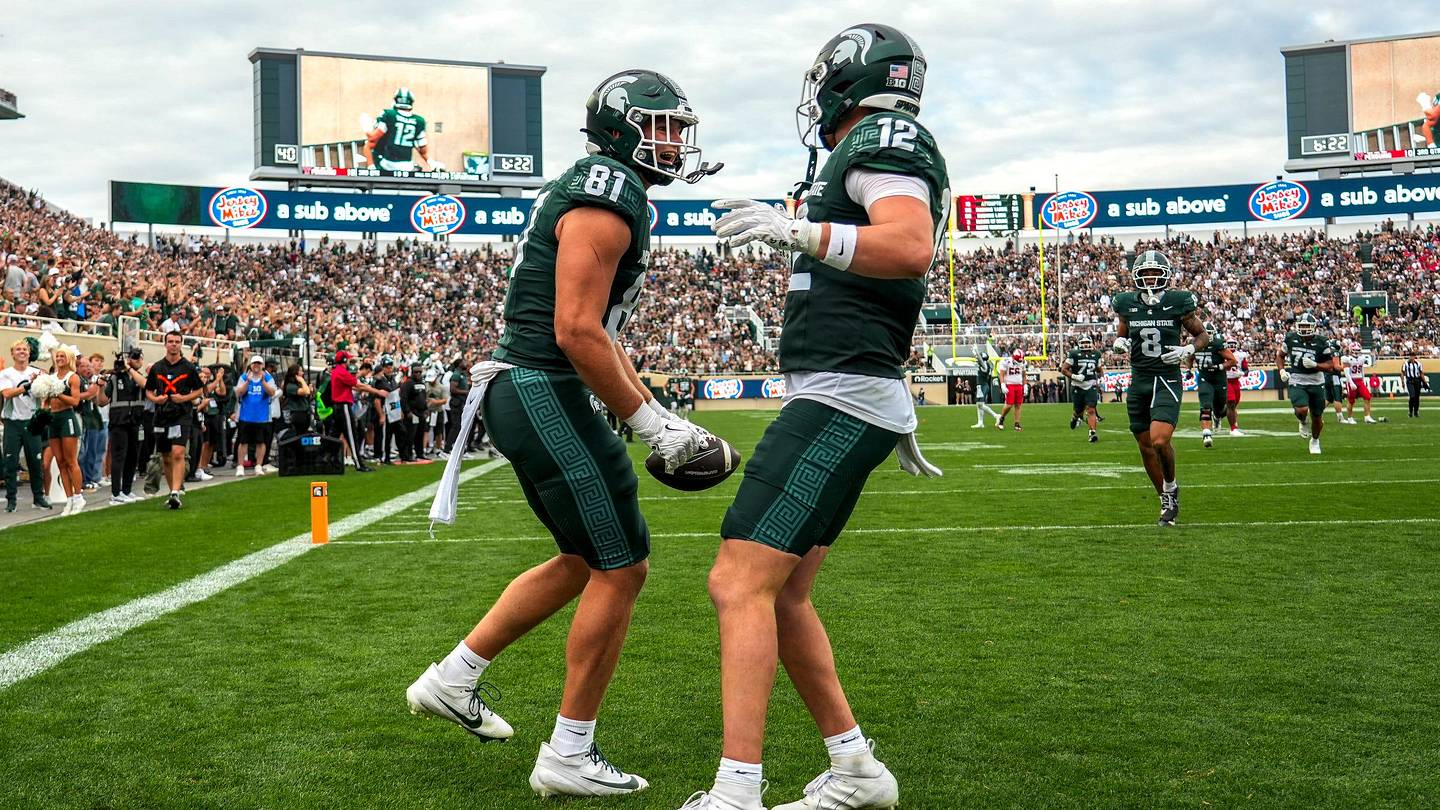 Michigan State offers 3-star TE, schedules official visit the same day