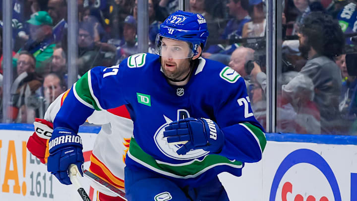 Calgary Flames v Vancouver Canucks