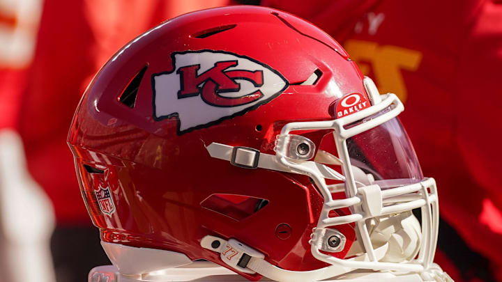 Nov 23, 2025; Kansas City, Missouri, USA; A general view of a Kansas City Chiefs helmet during the game against the Indianapolis Colts at GEHA Field at Arrowhead Stadium. Mandatory Credit: Denny Medley-Imagn Images Nov 23, 2025; Kansas City, Missouri, USA; A general view of a Kansas City Chiefs helmet during the game against the Indianapolis Colts at GEHA Field at Arrowhead Stadium. Mandatory Credit: Denny Medley-Imagn Images