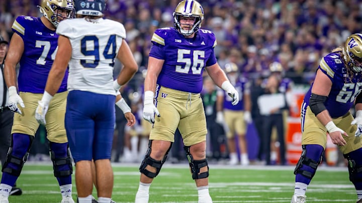 Geirean Hatchett (56) and Landen Hatchett (66) line up next to each other. 