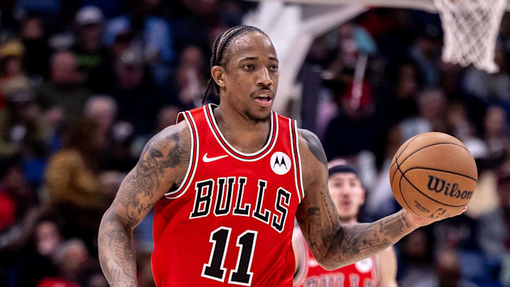 Chicago Bulls forward DeMar DeRozan (11) brings the ball.