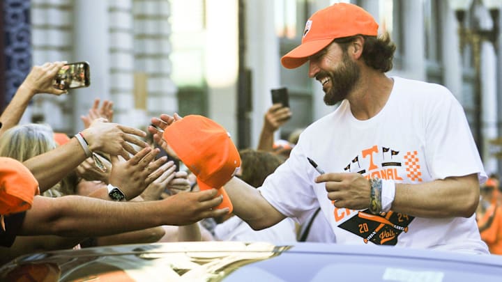 Tennessee baseball head coach Tony Vitello signs augtographs during the NCAA Baseball National Championship celebration in Downtown Knoxville on Tuesday, June 25, 2024. Tennessee baseball head coach Tony Vitello signs augtographs during the NCAA Baseball National Championship celebration in Downtown Knoxville on Tuesday, June 25, 2024.