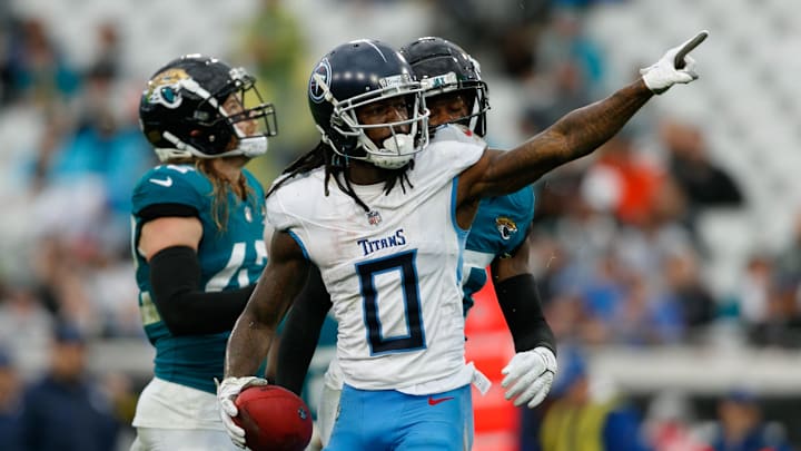 Tennessee Titans wide receiver Calvin Ridley (0) signals for first down against the Jacksonville Jaguars during the third quarter at EverBank Stadium. 
