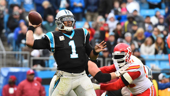 Nov 13, 2016; Charlotte, NC, USA; Carolina Panthers quarterback Cam Newton (1) looks to pass as Kansas City Chiefs outside linebacker Tamba Hali (91) pressures in the fourth quarter. The Chiefs defeated the Panthers 20-17 at Bank of America Stadium. Mandatory Credit: Bob Donnan-Imagn Images