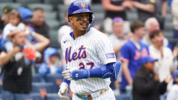 May 28, 2025; New York, New York, USA; New York Mets third baseman Mark Vientos (27) celebrates after hitting a home run during the third inning against the Chicago White Sox at Citi Field. Mandatory Credit: Lucas Boland-Imagn Images May 28, 2025; New York, New York, USA; New York Mets third baseman Mark Vientos (27) celebrates after hitting a home run during the third inning against the Chicago White Sox at Citi Field. Mandatory Credit: Lucas Boland-Imagn Images