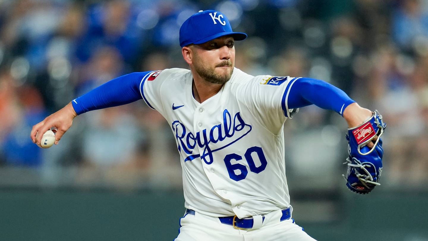 Pirates Have Perfect Buy-Low Trade Target for Bullpen