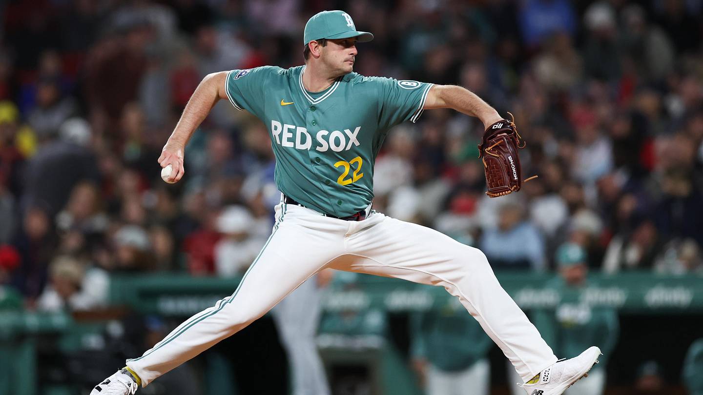 Red Sox fans blindsided by potential freak injury to Garrett Whitlock